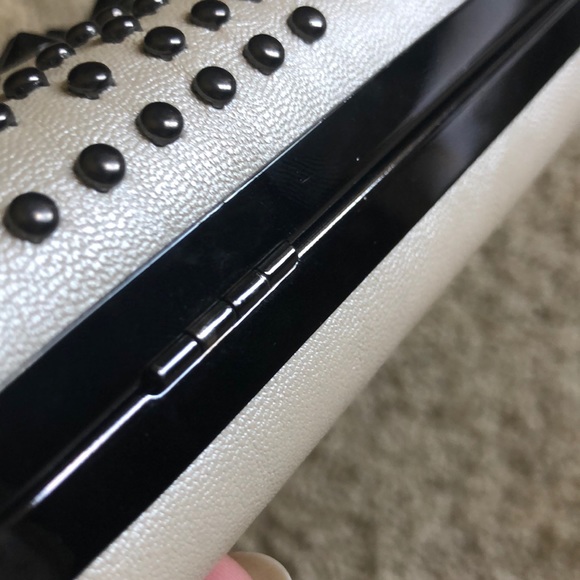 KoKo / Boohoo Skull Clutch - Picture 14 of 16